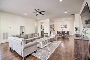 3-Story Home Near Museums, Nightlife and Downtown!